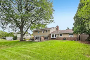 3322 S 121st St, West Allis, WI 53227 - Photo 67