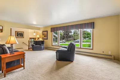 3322 S 121st St, West Allis, WI 53227 - Photo 19