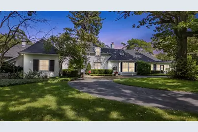 7861 N Regent Ct, Fox Point, WI 53217 - Photo 25