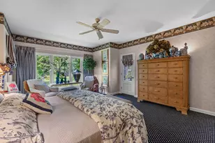7861 N Regent Ct, Fox Point, WI 53217 - Photo 17