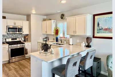2012  Jackson St, Two Rivers, WI 54241 - Photo 7