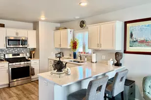 2012 Jackson St, Two Rivers, WI 54241 - Photo 7