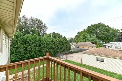 2225 N 103rd St, Wauwatosa, WI 53226 - Photo 31