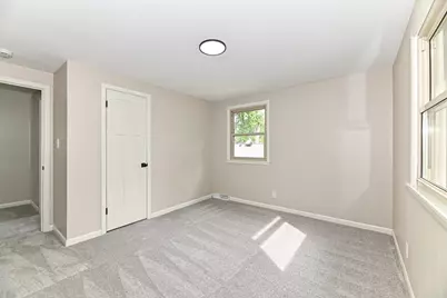 2225 N 103rd St, Wauwatosa, WI 53226 - Photo 27