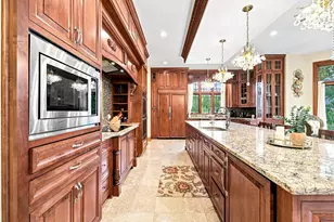 18250 Prairie Falcon Ln, Brookfield, WI 53045 - Photo 21