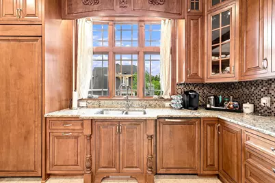18250  Prairie Falcon Ln, Brookfield, WI 53045 - Photo 27
