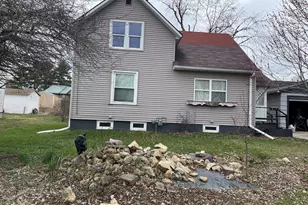134 N Lincoln Ave, Viroqua, WI 54665 - Photo 1