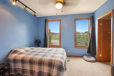 417  Michigan Ave, South Milwaukee, WI 53172 - Photo 11