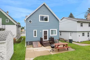 417 Michigan Ave, South Milwaukee, WI 53172 - Photo 15