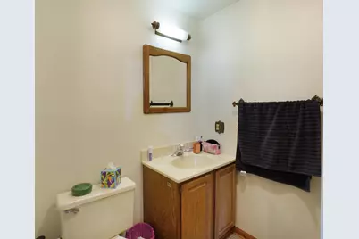 417  Michigan Ave, South Milwaukee, WI 53172 - Photo 7