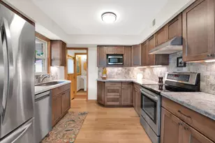 1305 N 119th St, Wauwatosa, WI 53226 - Photo 15