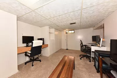 2426 S 73rd St, West Allis, WI 53219 - Photo 23