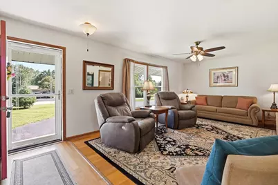 W277S8935  Hilltop Ln, Vernon, WI 53149 - Photo 13