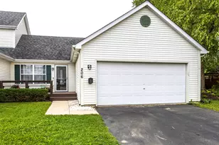 206 Sterling Ct, Genoa City, WI 53128 - Photo 1
