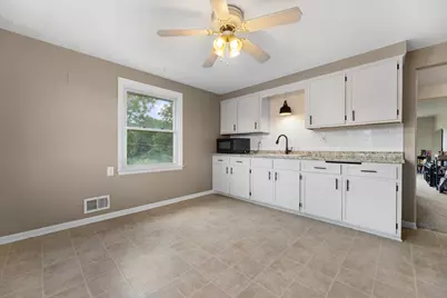 3332 S Burrell St #3332A, Milwaukee, WI 53207 - Photo 27