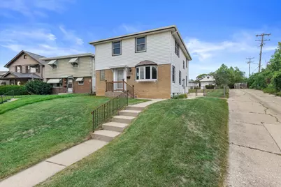 3332 S Burrell St #3332A, Milwaukee, WI 53207 - Photo 3