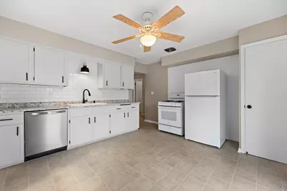 3332 S Burrell St #3332A, Milwaukee, WI 53207 - Photo 15