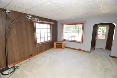 809  Manitoba Ave, South Milwaukee, WI 53172 - Photo 9