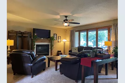 708  Margaret St, Sparta, WI 54656 - Photo 3