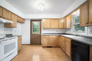 6888 Enge Dr, Newburg, WI 53090 - Photo 5