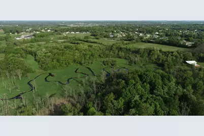 S54W25451  Pebble Brook Ct, Waukesha, WI 53189 - Photo 9