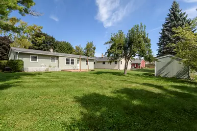807  Meadowbrook Dr, West Bend, WI 53090 - Photo 33