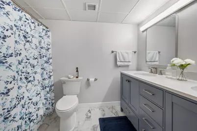1633 N Prospect Ave #5D, Milwaukee, WI 53202 - Photo 25