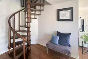 1633 N Prospect Ave, Milwaukee, WI 53202 - Photo 15
