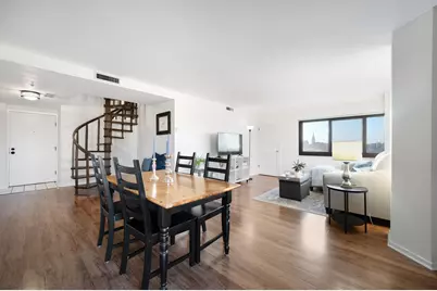 1633 N Prospect Ave #5D, Milwaukee, WI 53202 - Photo 3