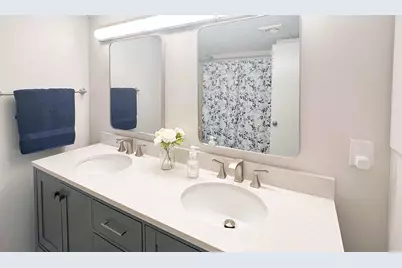1633 N Prospect Ave #5D, Milwaukee, WI 53202 - Photo 27