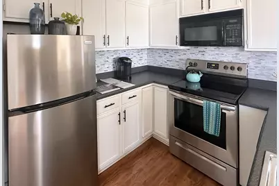 1633 N Prospect Ave #5D, Milwaukee, WI 53202 - Photo 5
