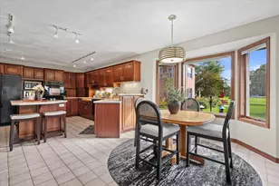 1905 Hickory Ln, Oshkosh, WI 54901 - Photo 15