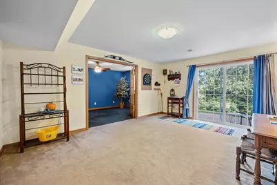 643  Riverwood Ln, West Bend, WI 53095 - Photo 21
