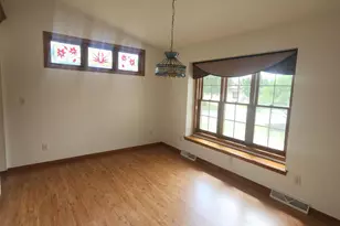 N66W15400 Raven Way Dr, Menomonee Falls, WI 53051 - Photo 7
