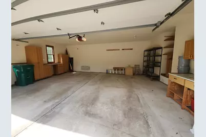 N66W15400  Raven Way Dr, Menomonee Falls, WI 53051 - Photo 5