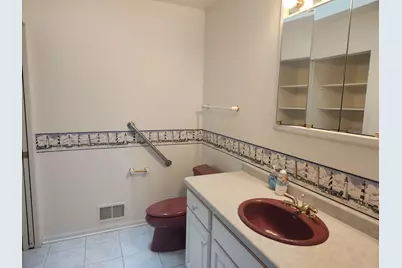 N66W15400  Raven Way Dr, Menomonee Falls, WI 53051 - Photo 15