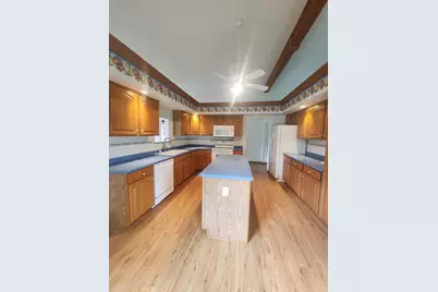 N66W15400  Raven Way Dr, Menomonee Falls, WI 53051 - Photo 11