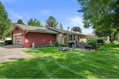 16755 W Hearthside Dr, New Berlin, WI 53151 - Photo 35