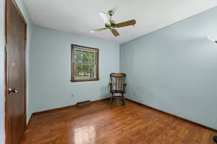 16755 W Hearthside Dr, New Berlin, WI 53151 - Photo 23