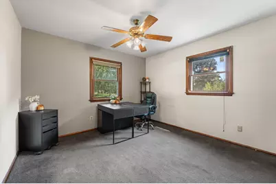 16755 W Hearthside Dr, New Berlin, WI 53151 - Photo 21