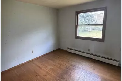 5435 S 15th Pl, Milwaukee, WI 53221 - Photo 13