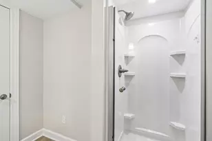 W73N917 London Ct, Cedarburg, WI 53012 - Photo 23