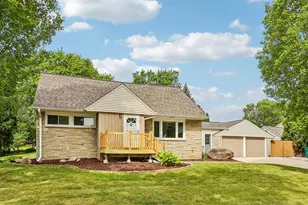 W73N917 London Ct, Cedarburg, WI 53012 - Photo 27