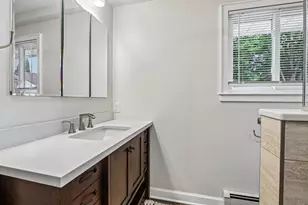 W73N917 London Ct, Cedarburg, WI 53012 - Photo 13