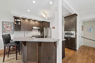 1523 N Marshall St, Milwaukee, WI 53202 - Photo 9