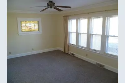 1755 S 73rd St, West Allis, WI 53214 - Photo 5