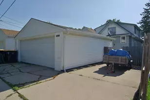 1755 S 73rd St, West Allis, WI 53214 - Photo 11