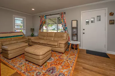 1603 S 92nd St, West Allis, WI 53214 - Photo 5