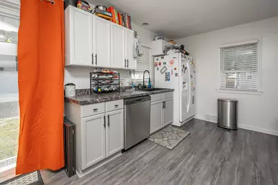 1603 S 92nd St, West Allis, WI 53214 - Photo 13