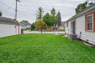 1603 S 92nd St, West Allis, WI 53214 - Photo 35